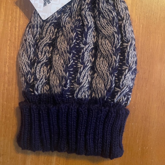 New With Tags, Muk Luks Winter Hat - Picture 3 of 3